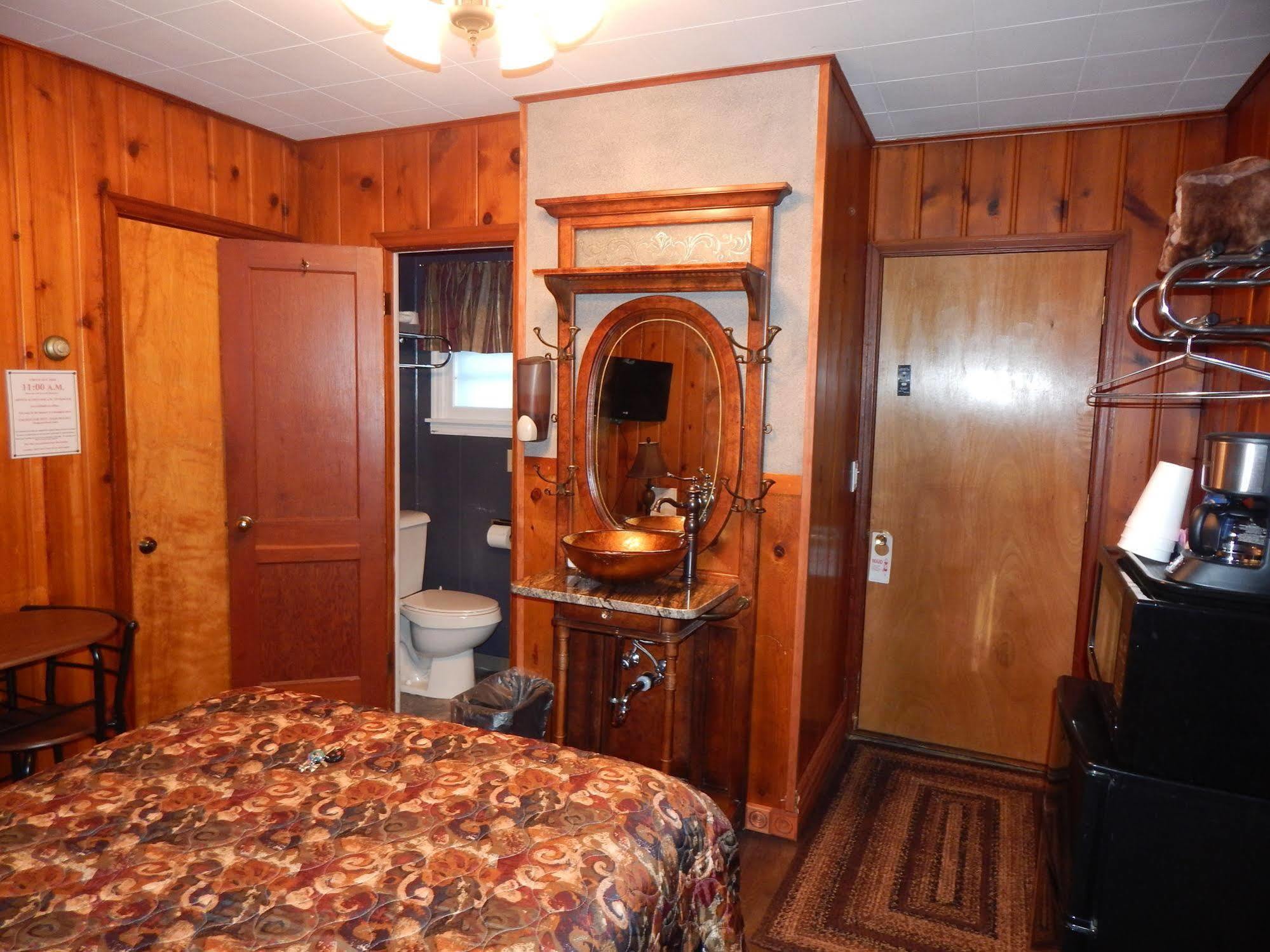 Brookside Motel Wadena Екстер'єр фото